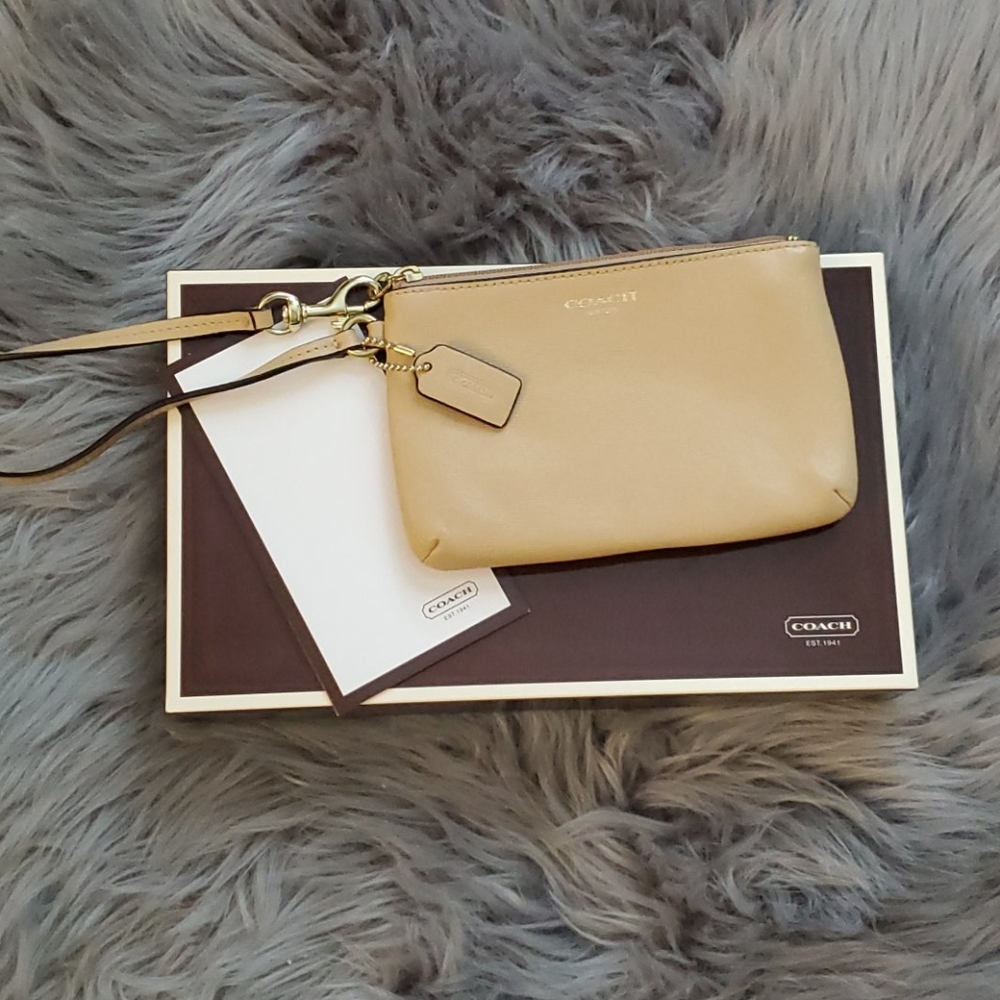 Coach leather wristlet